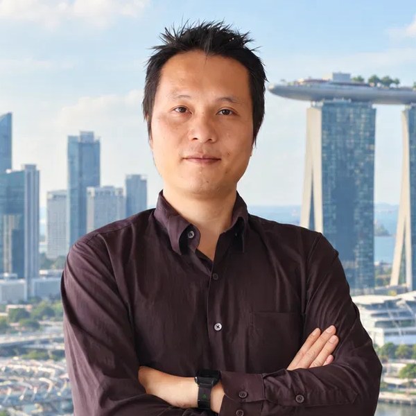 Zhong Qi (星洲枇杷), Financial Consultant with EVEREST Wealth Management, Singapore